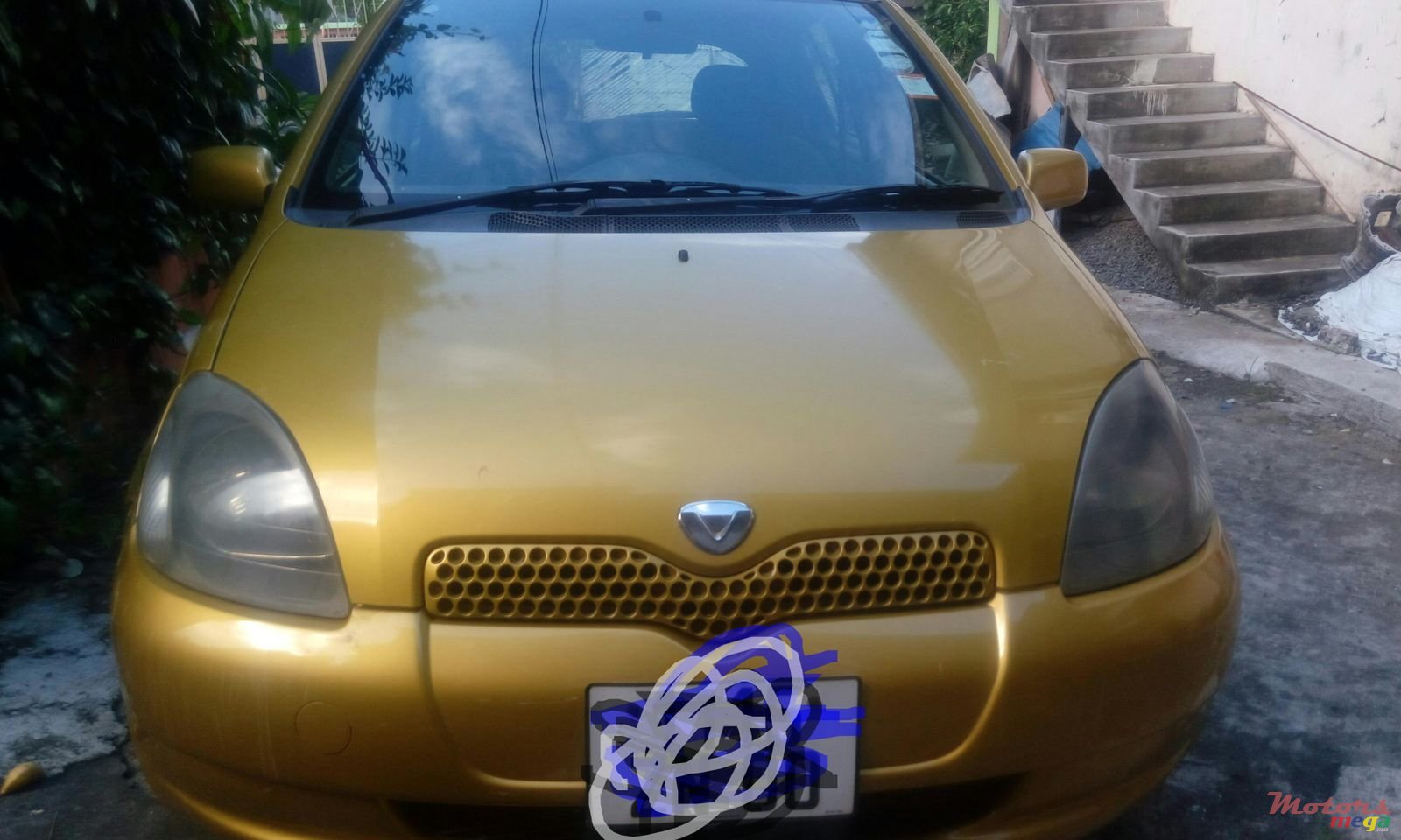 2000' Toyota Vitz photo #1