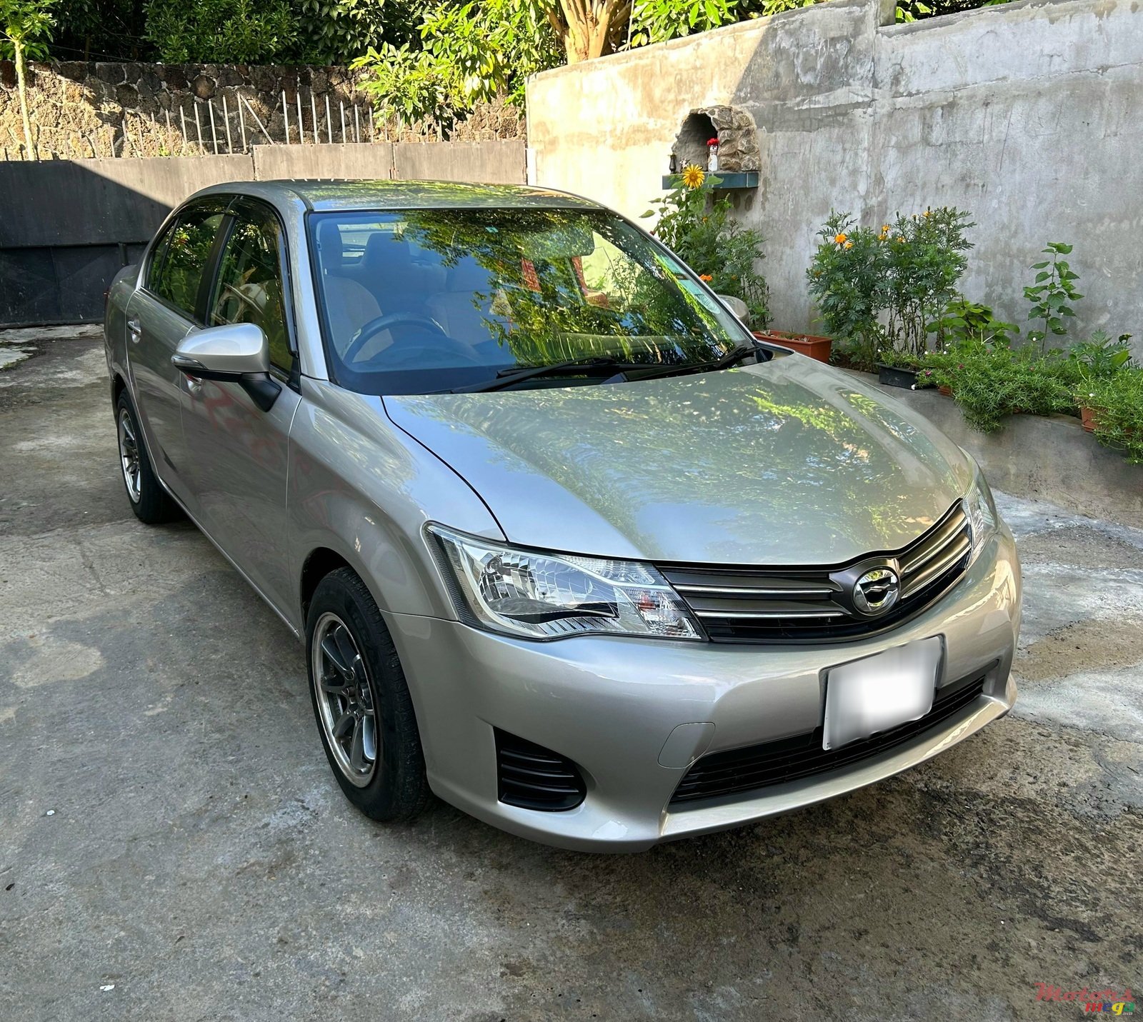 2012' Toyota Axio photo #4