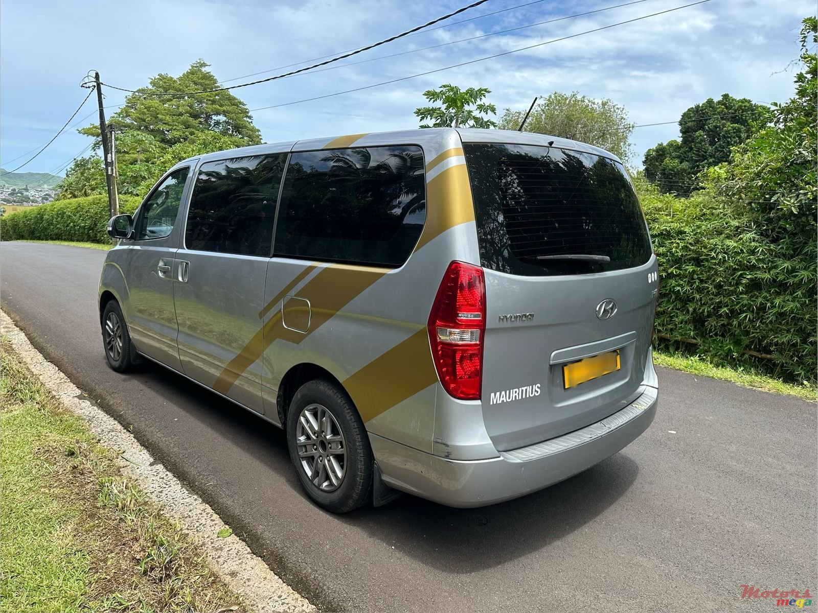 2020' Hyundai H-1 photo #4