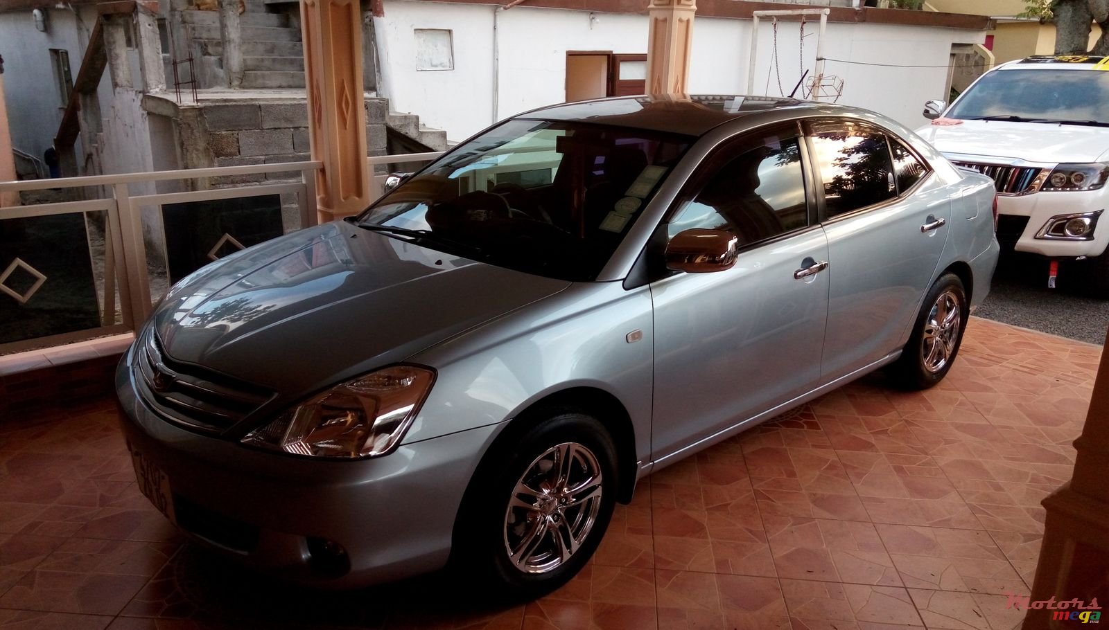 2002' Toyota photo #2