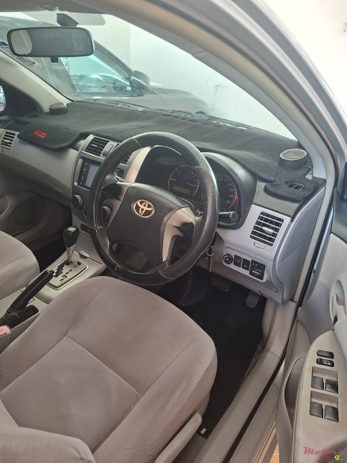 2011' Toyota Axio photo #3