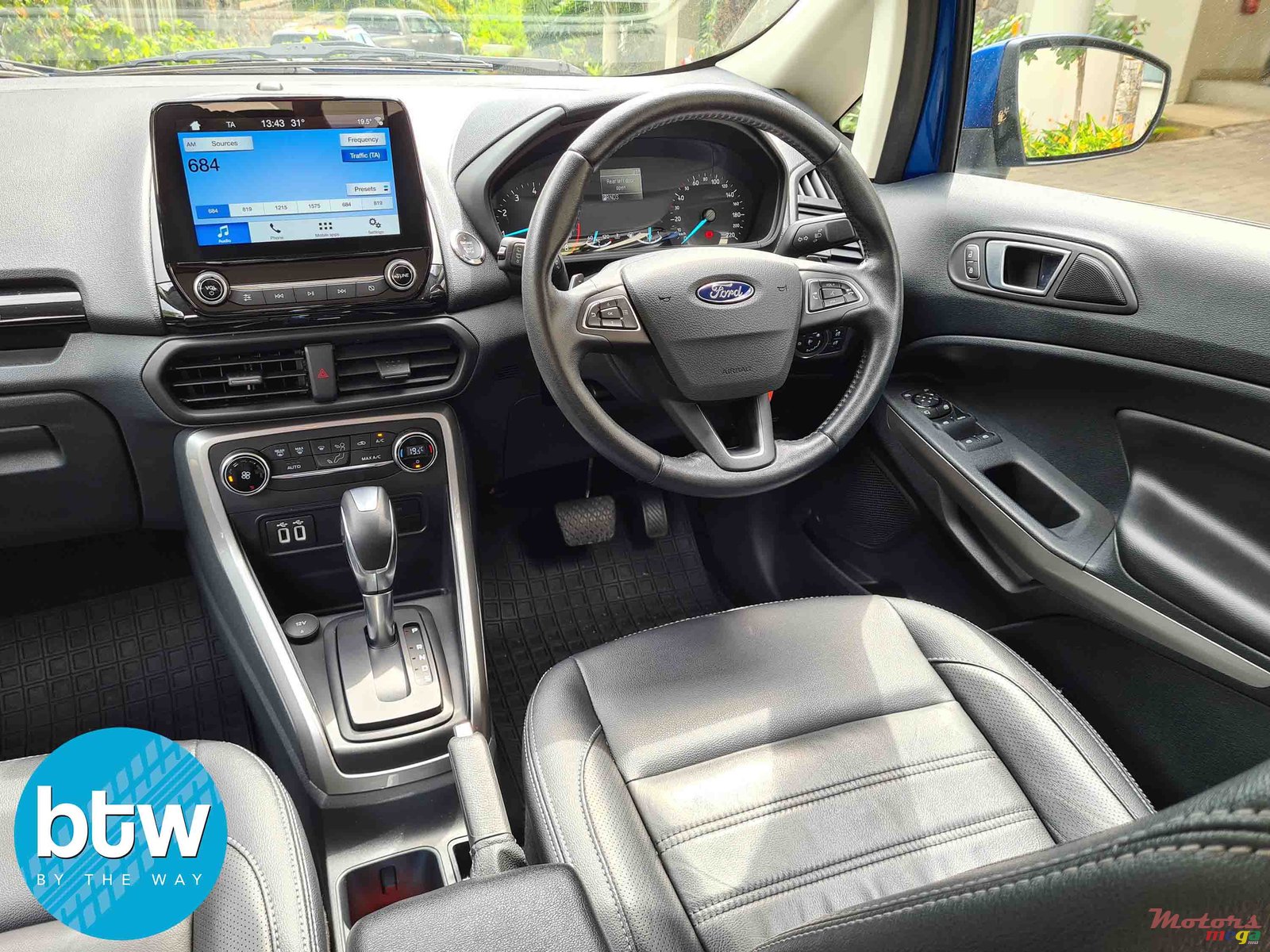 2018' Ford Econoline photo #6