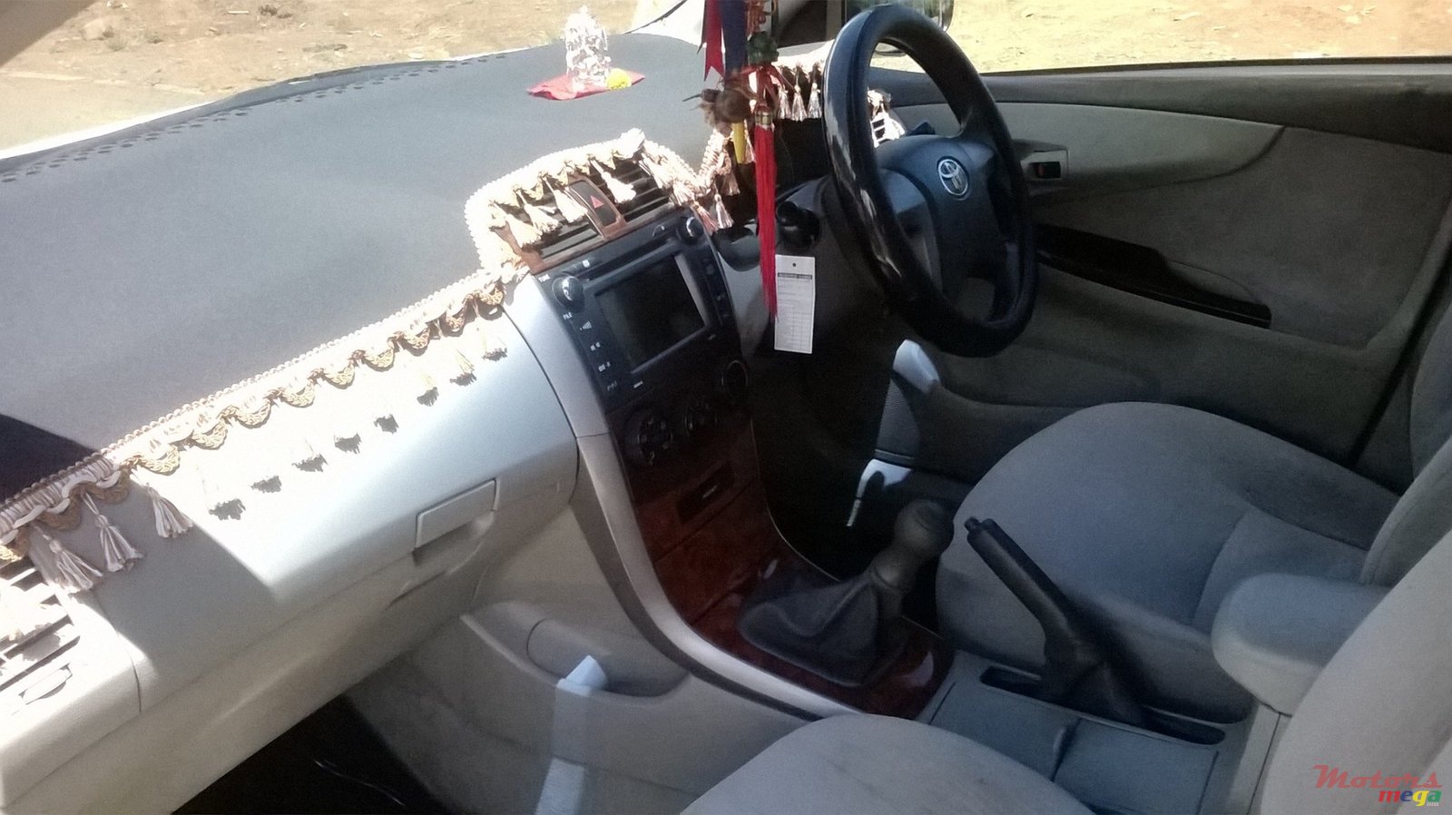 2007' Toyota Axio photo #2