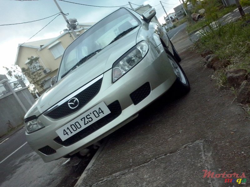 2004' Mazda Familia non photo #3