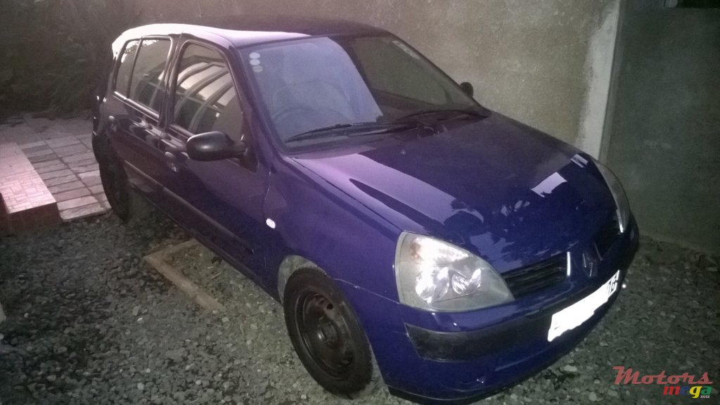 2006' Renault Clio photo #2