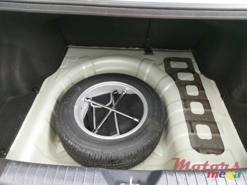 2015' Kia Rio Saloon photo #6