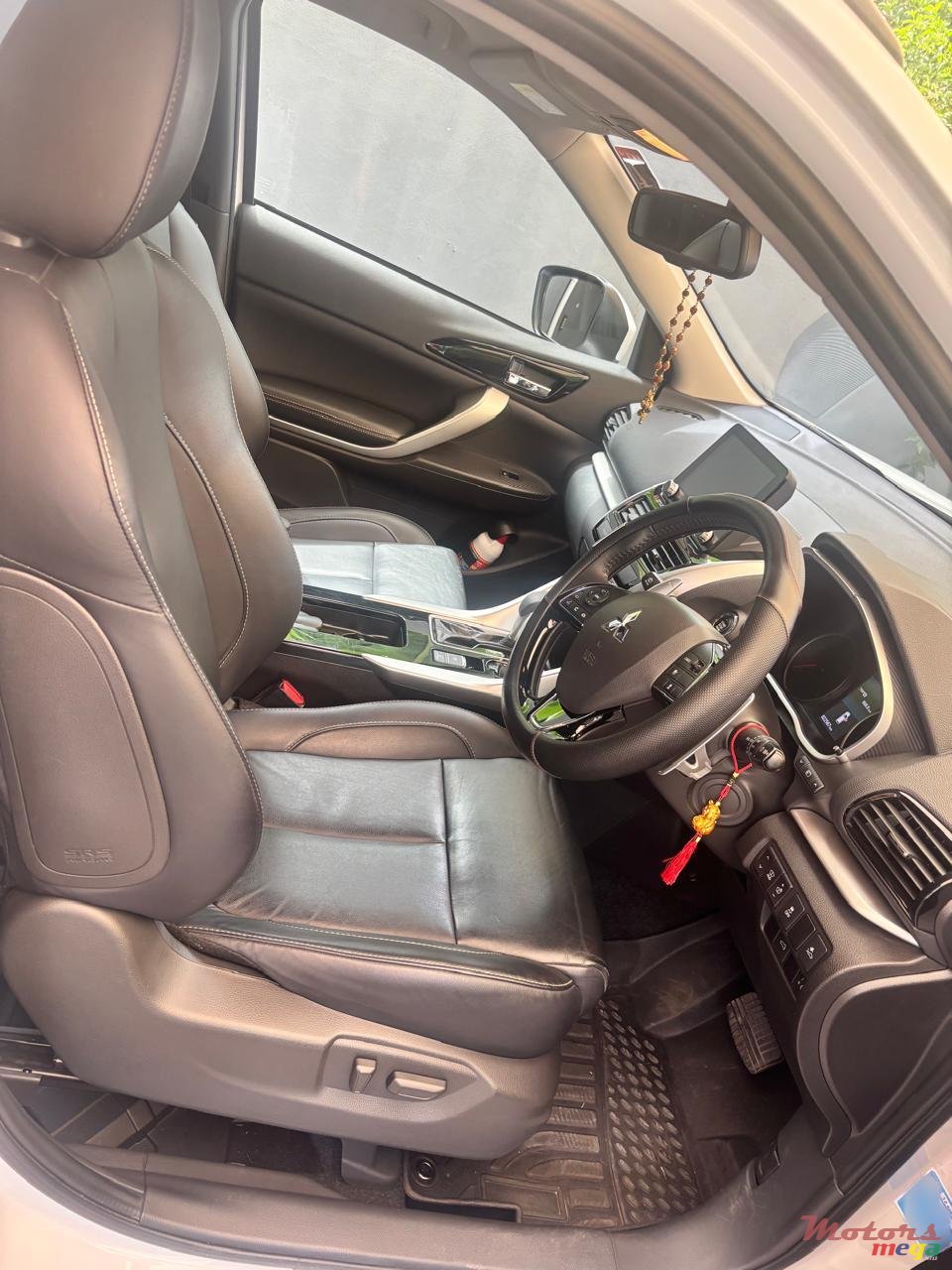 2024' Mitsubishi Eclipse Cross photo #3