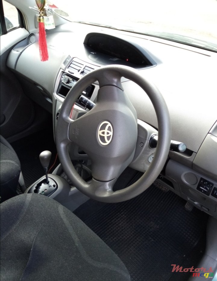 2009' Toyota photo #3