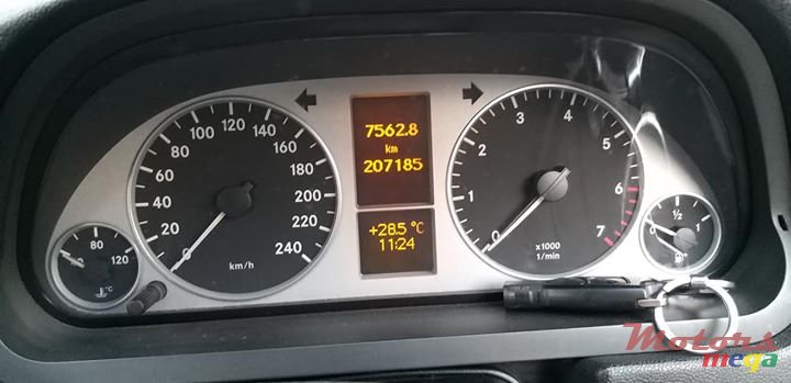 2006' Mercedes-Benz B 170 photo #3