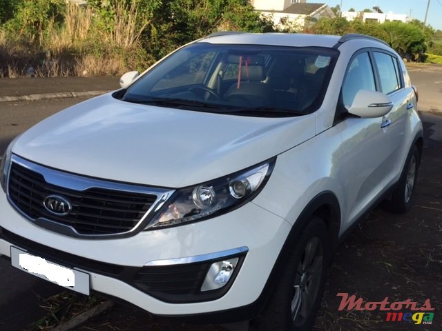2012' Kia Sportage photo #3
