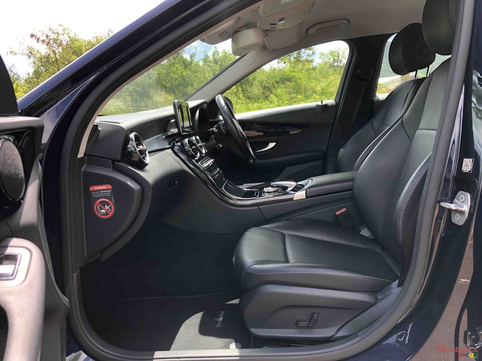 2016' Mercedes-Benz C 180 photo #6