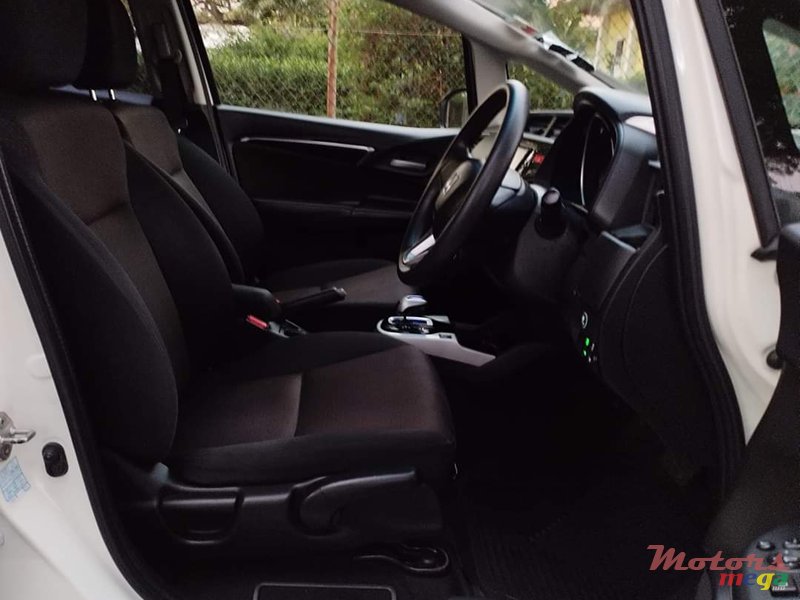 2015' Honda Fit photo #3