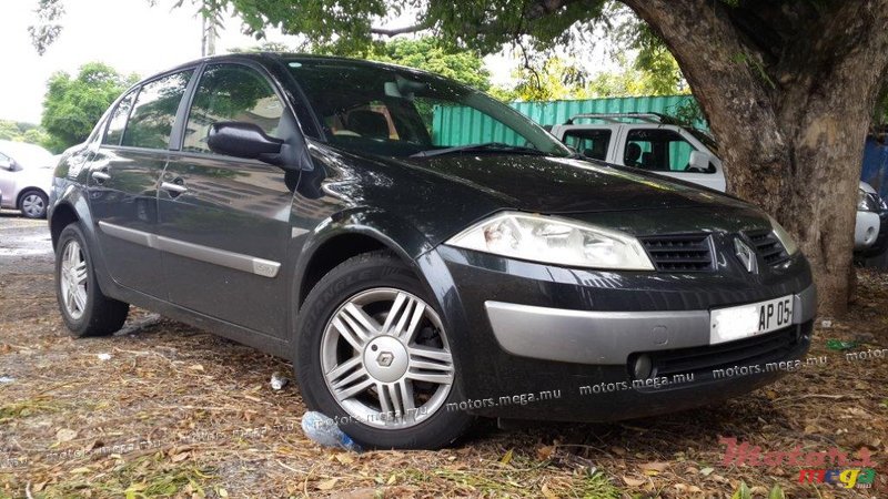 2005' Renault Megane photo #1