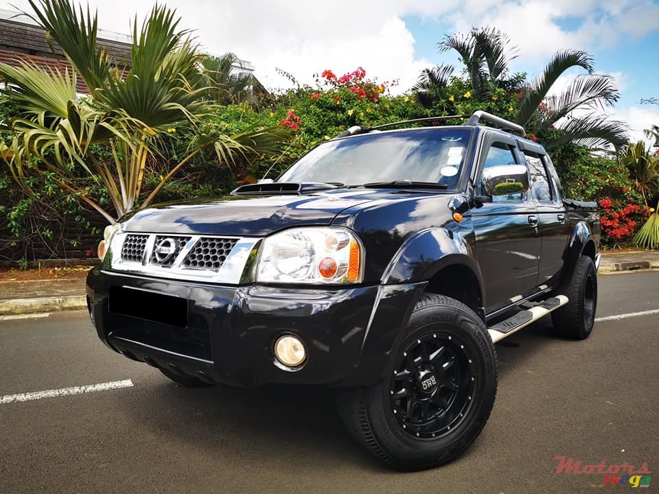 2013' Nissan Hardbody NP300 photo #3