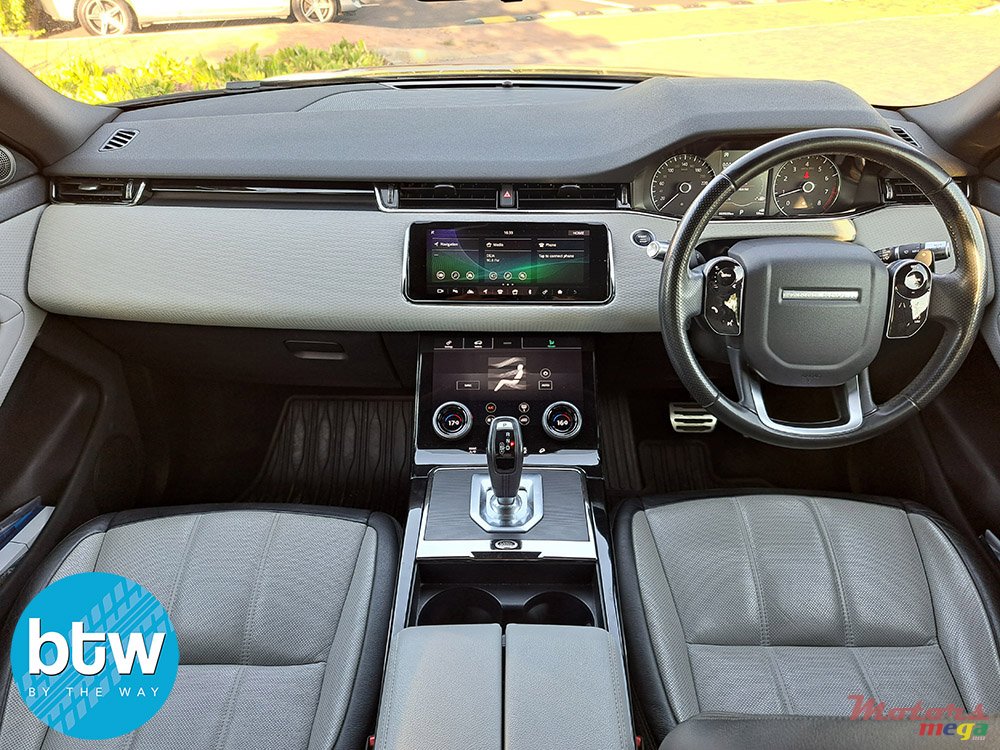 2019' Land Rover Range Rover Evoque photo #6