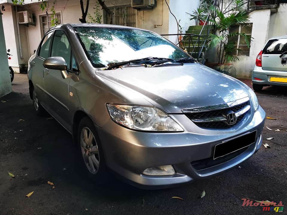 2007' Honda City photo #2