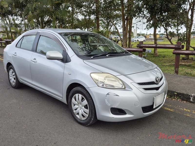 2008' Toyota Belta photo #1