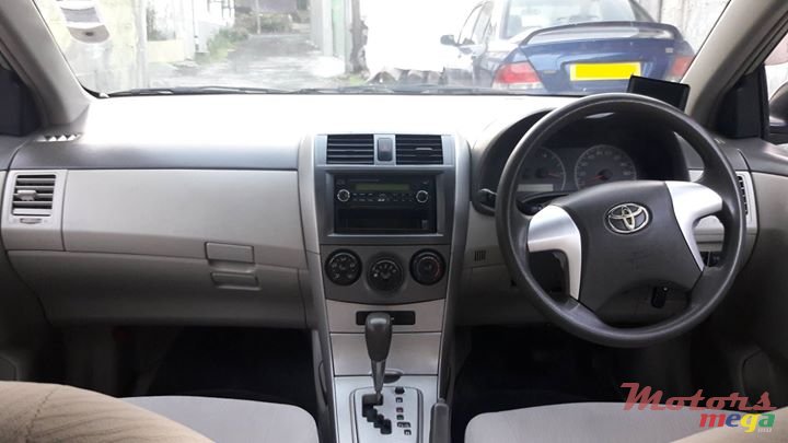 2008' Toyota Axio photo #5