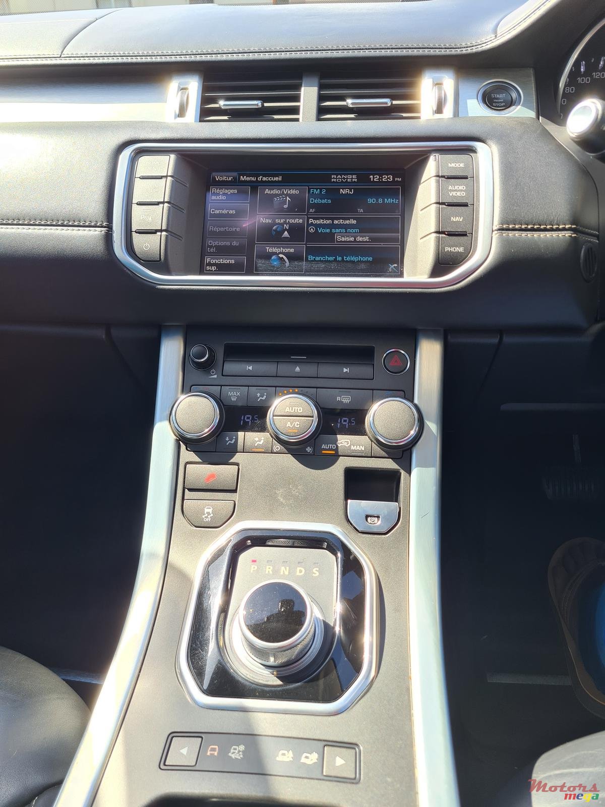 2012' Rover Range Rover Evoque photo #7