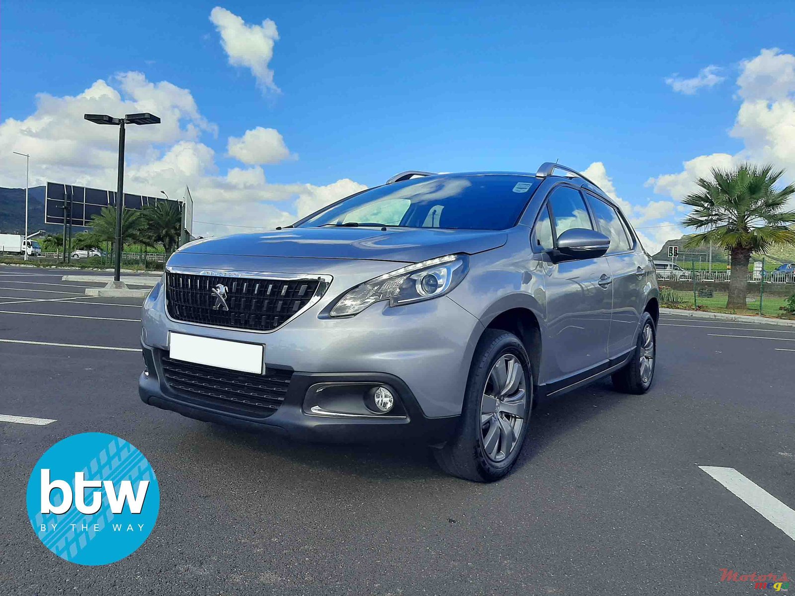 2019' Peugeot 2008 photo #2