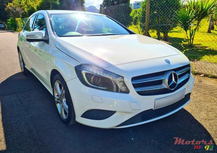 2014' Mercedes-Benz A 200 photo #4