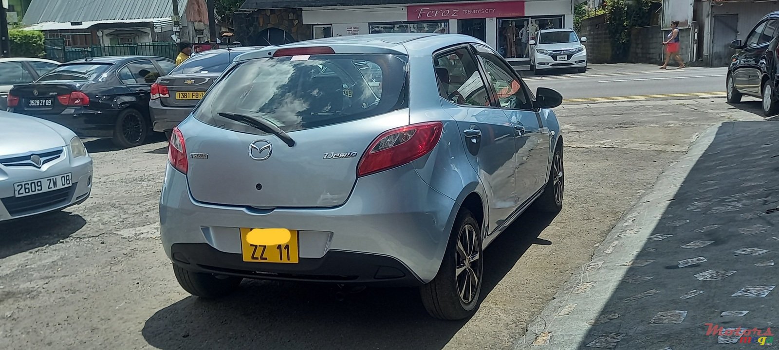 2011' Mazda Demio photo #4