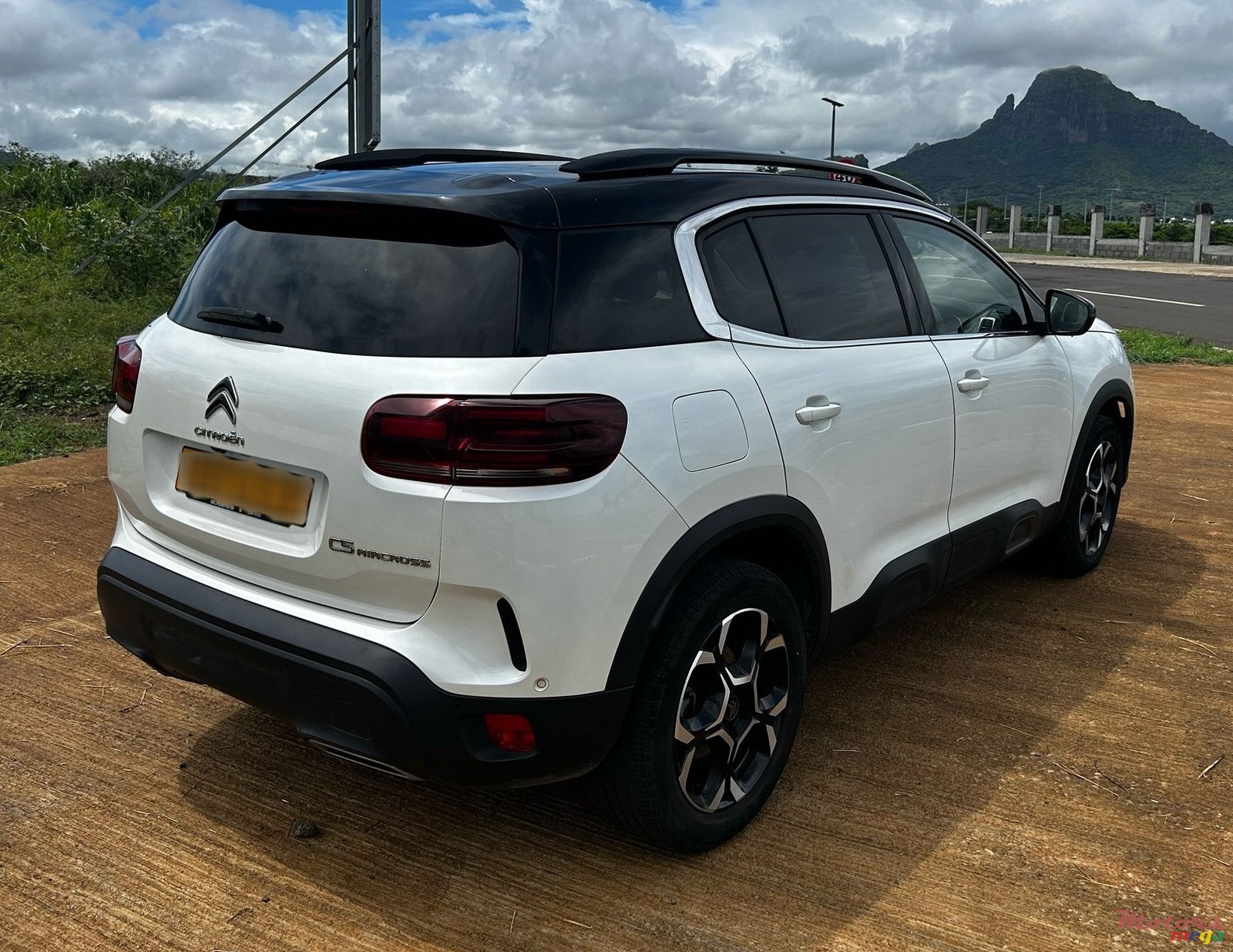 2023' Citroen C5 Aircross Shine 1.6 photo #3