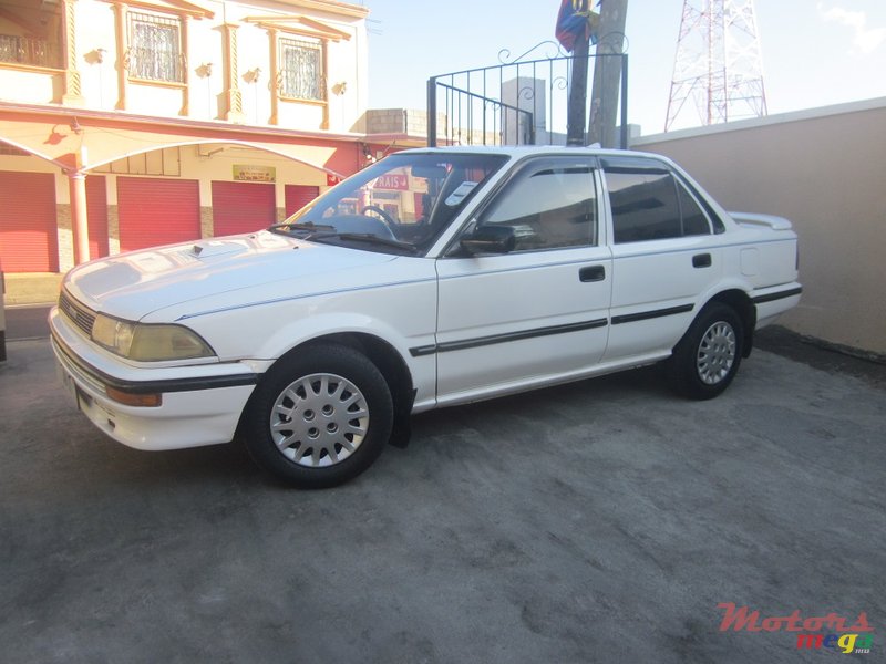 1989' Toyota Corolla EE90 photo #1