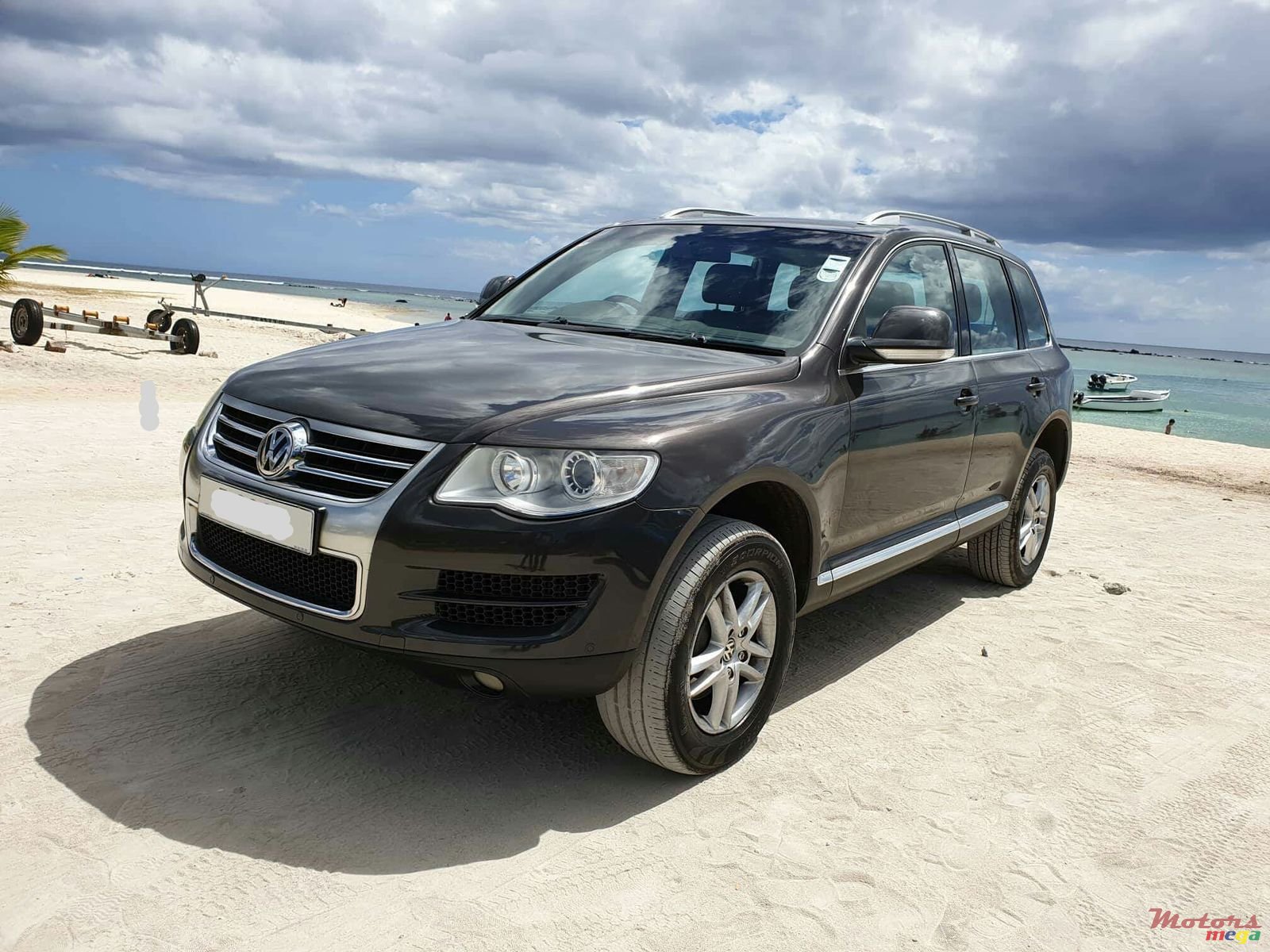 2008' Volkswagen Touareg automatic photo #2