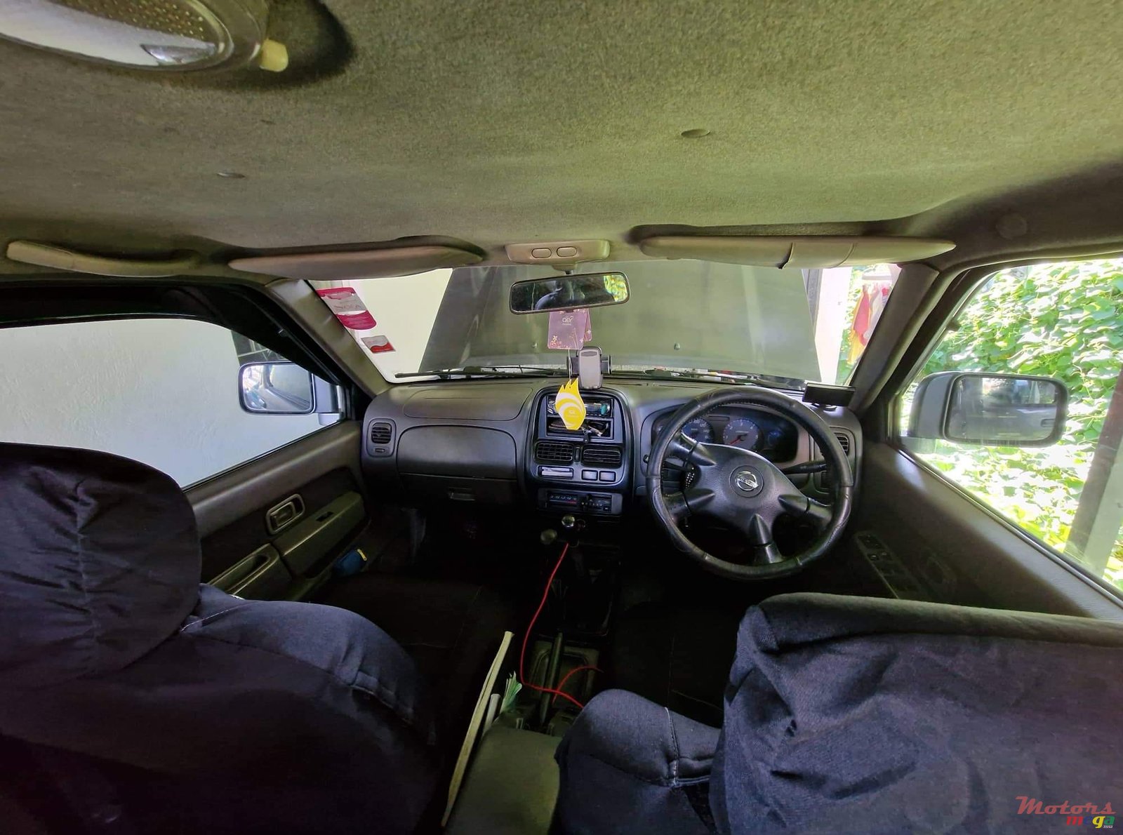 2005' Nissan Hardbody photo #6