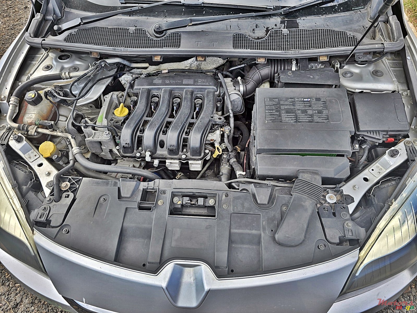 2012' Renault Megane photo #6