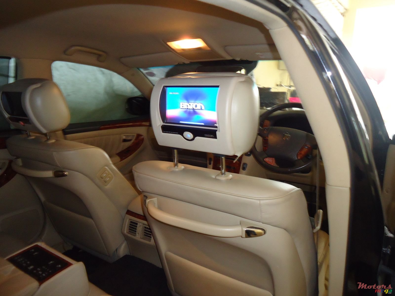 2007' Toyota Crown Athlete photo #5