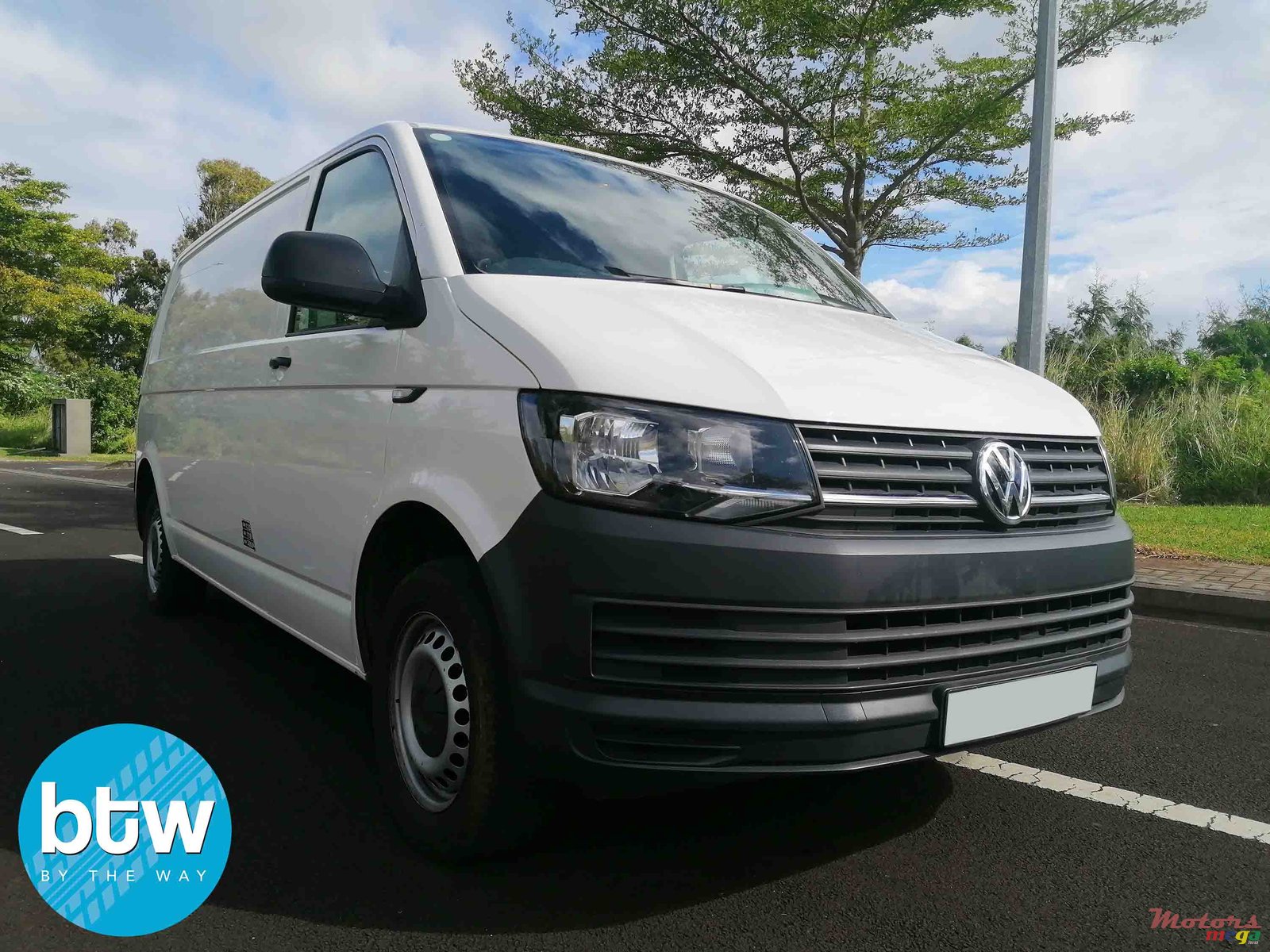 2017' Volkswagen T5 (Transporter) pass photo #1