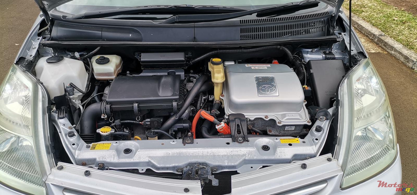 2008' Toyota Prius photo #7