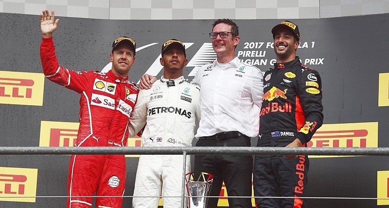 Belgian GP: Hamilton keeps Vettel at bay to win