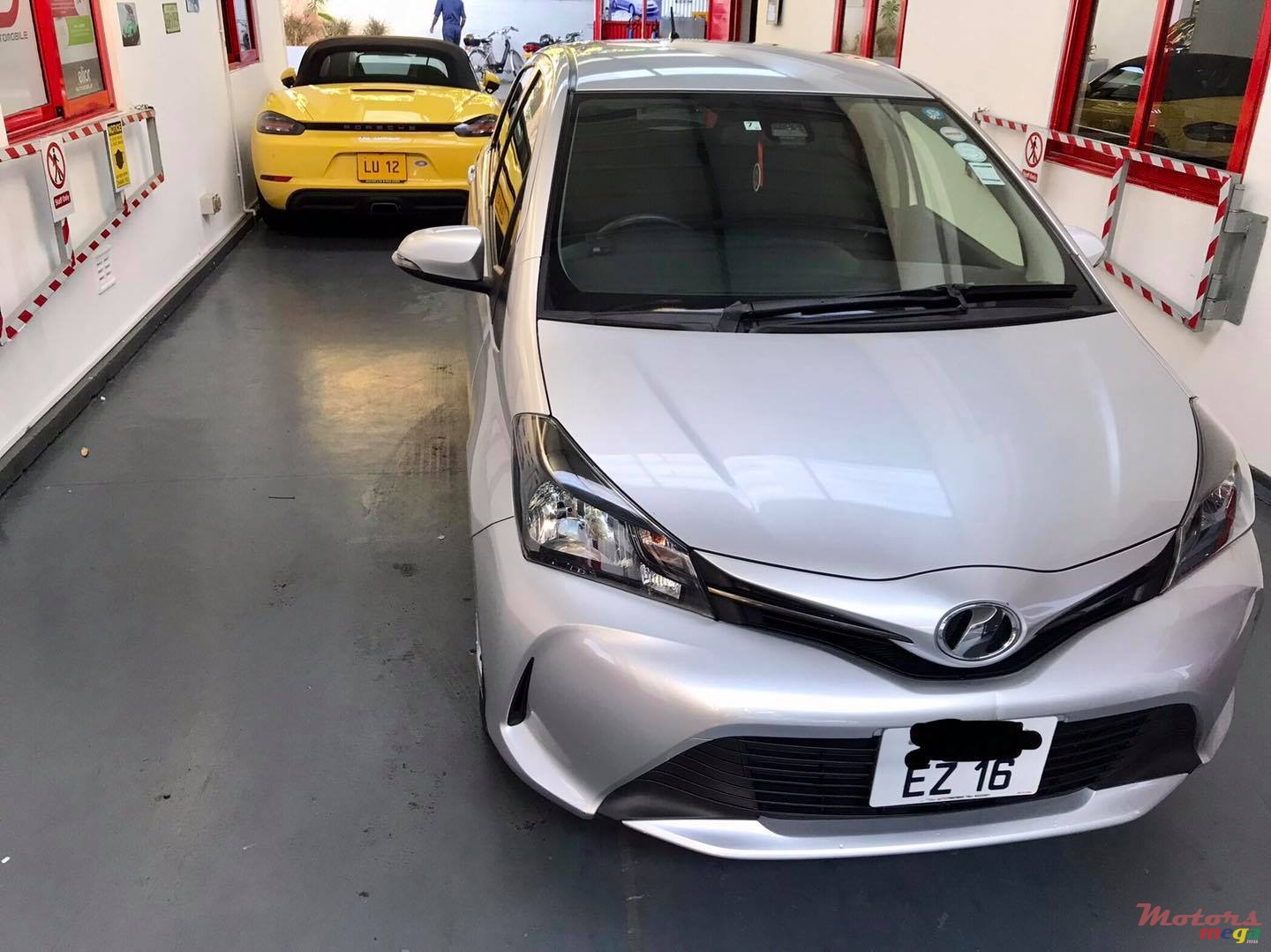 2016' Toyota Vitz photo #2