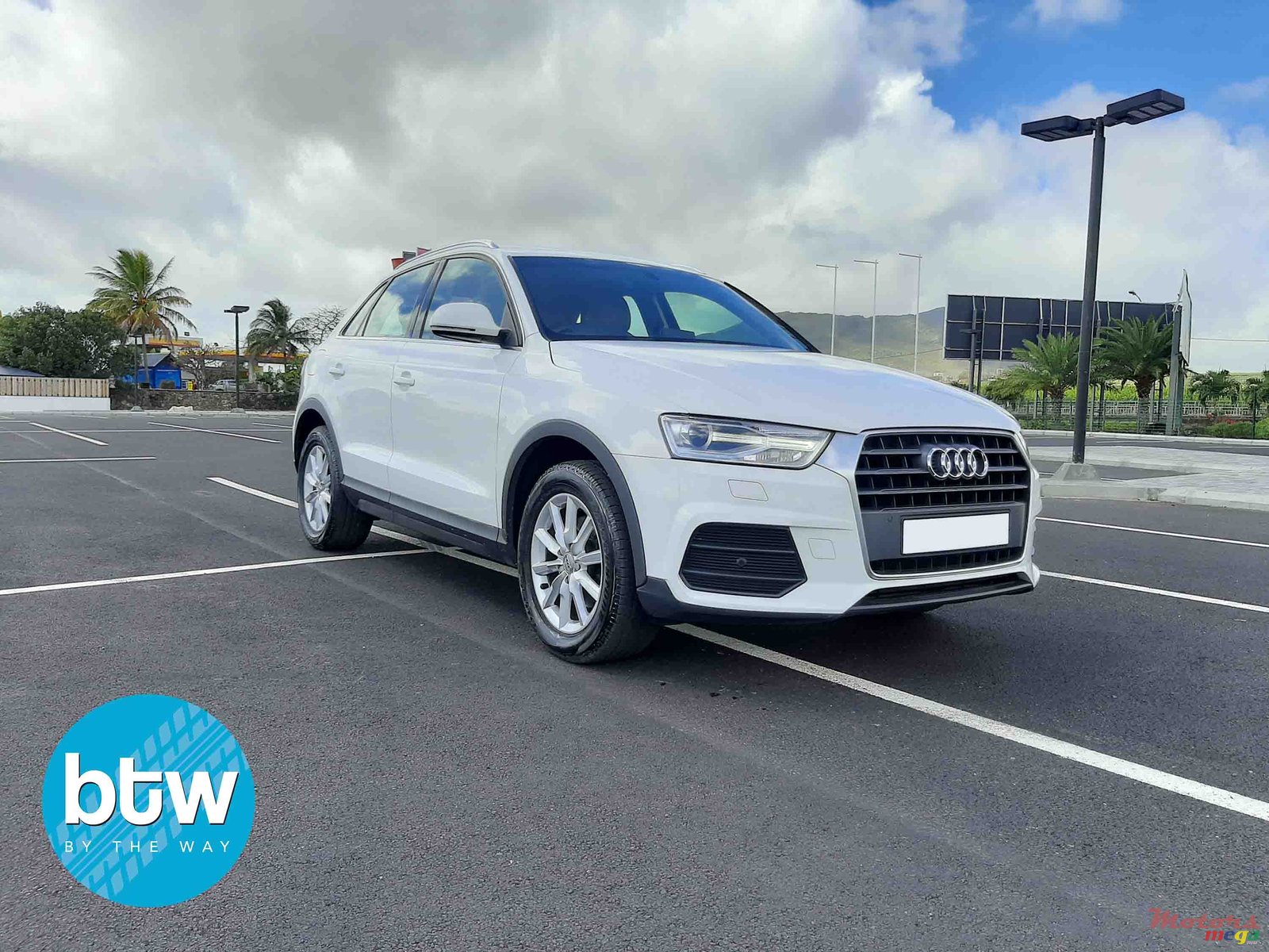 2017' Audi Q3 photo #1