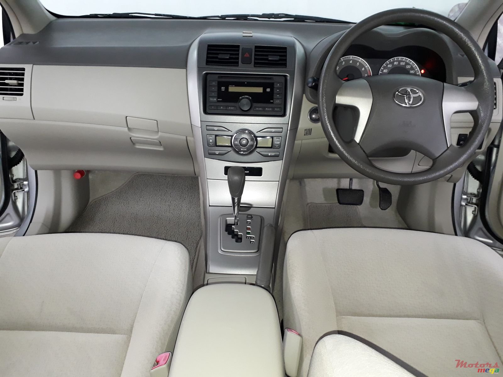 2012' Toyota Axio Limited Edition photo #3