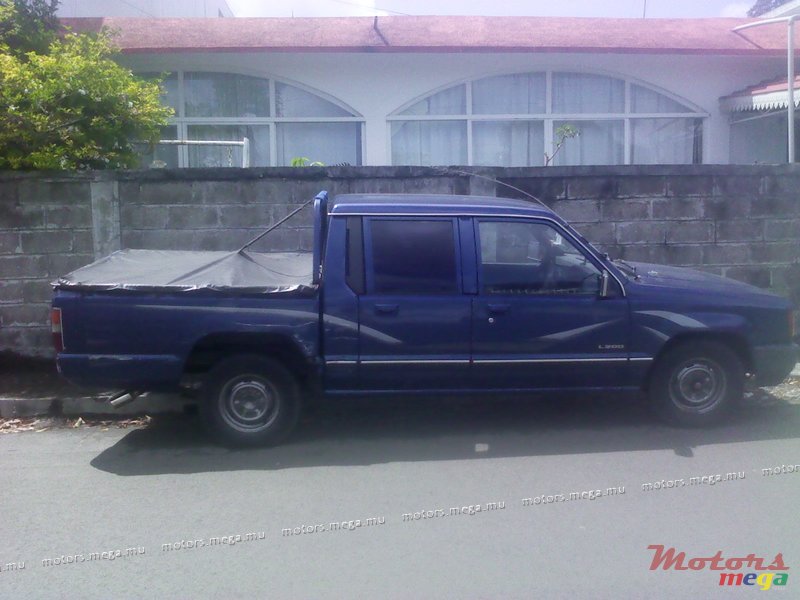 1997' Mitsubishi L300 L200 photo #3
