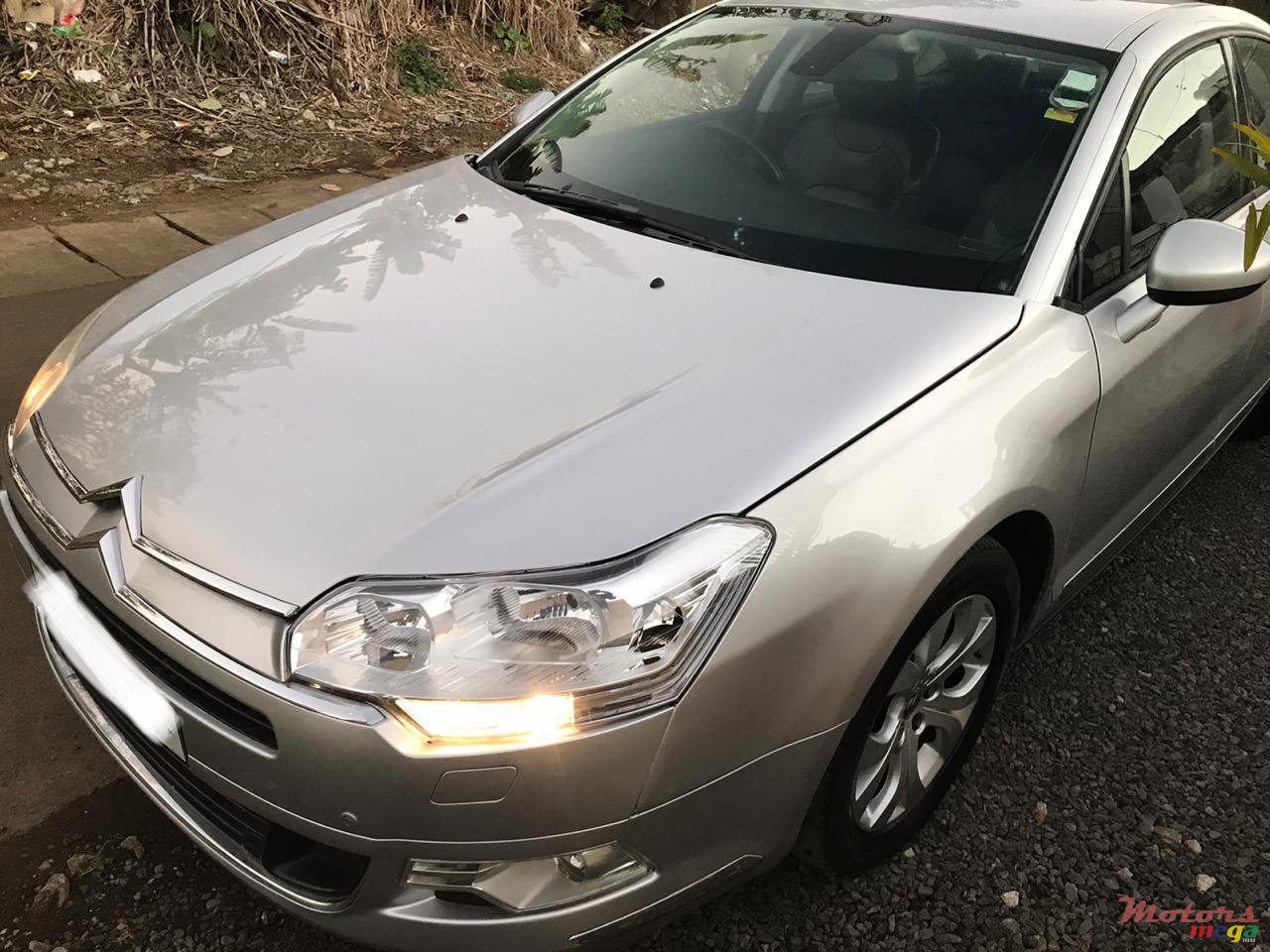 2014' Citroen C5 photo #3