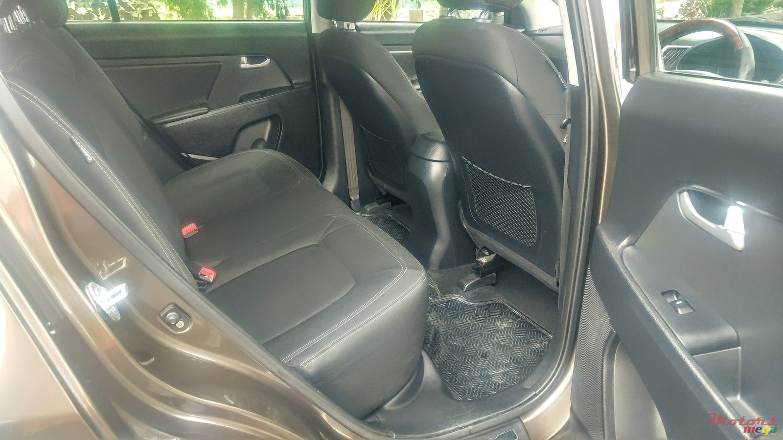 2011' Kia Sportage photo #6