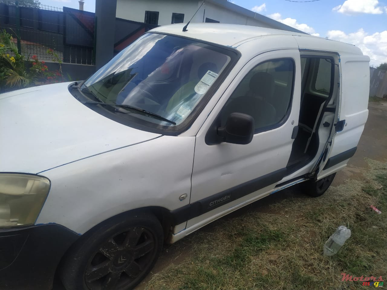 2009' Citroen Berlingo photo #2