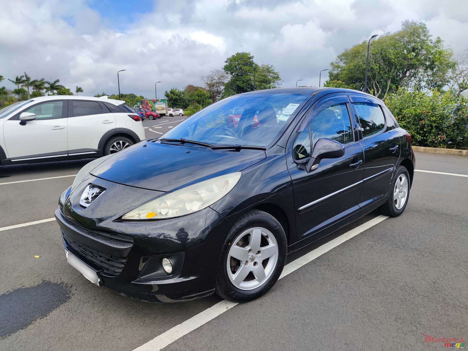 2012' Peugeot 207 photo #1