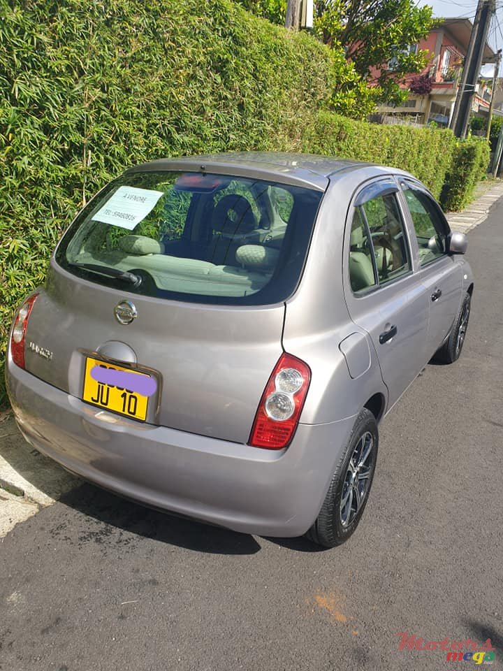 2010' Nissan photo #2