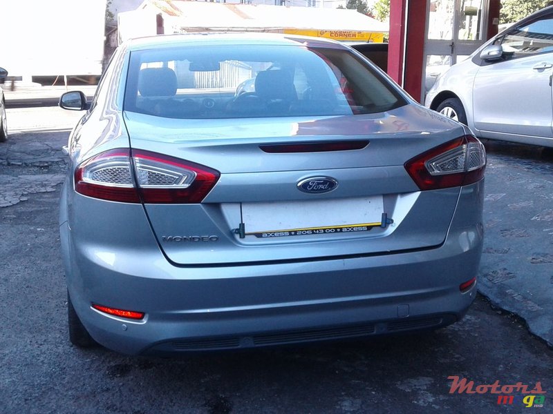 2012' Ford Mondeo photo #3