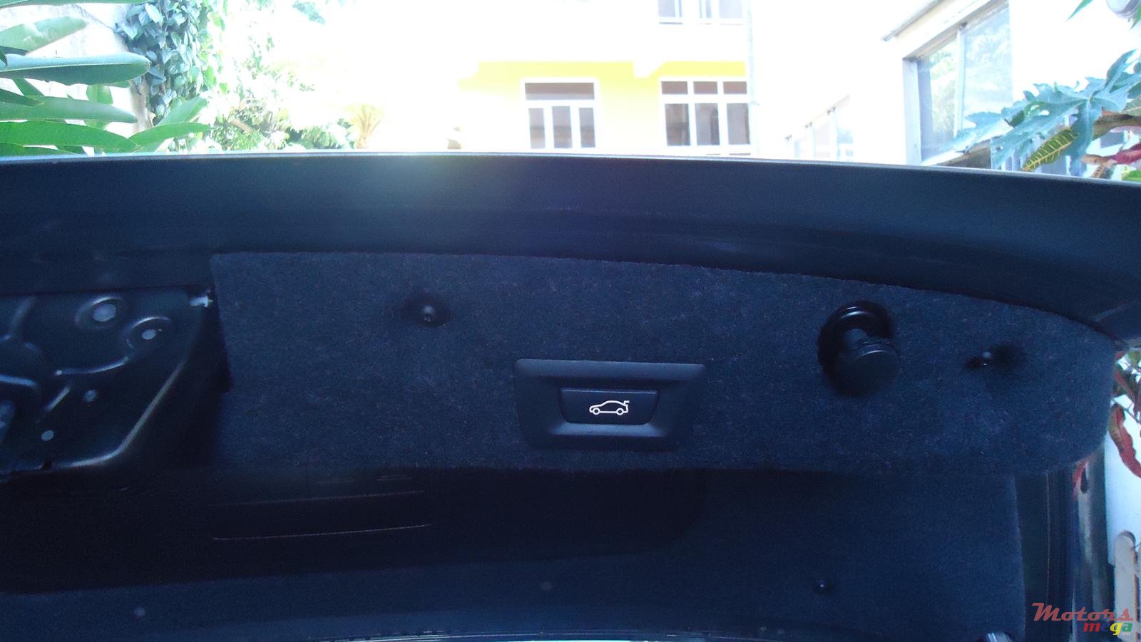 2016' BMW 520 photo #1