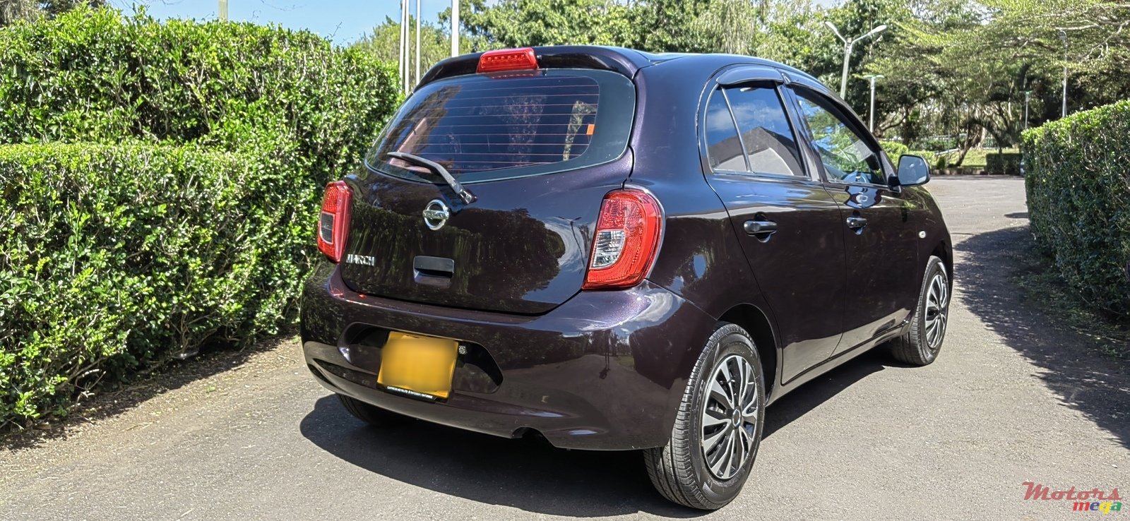 2015' Nissan March photo #2