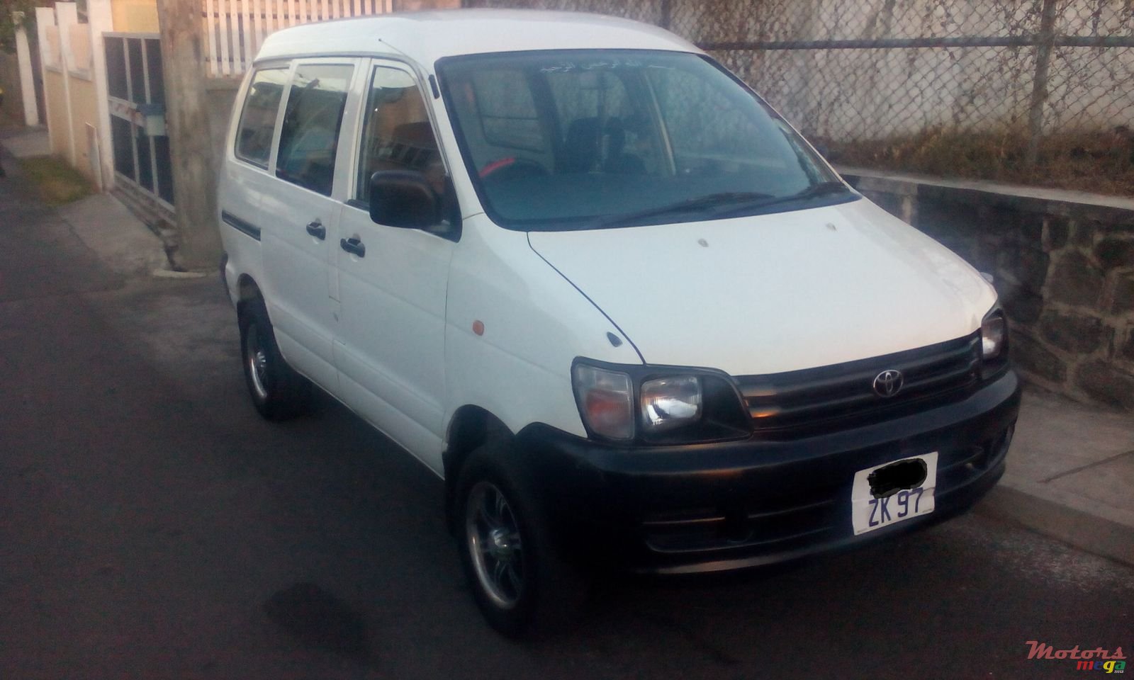 1997' Toyota Town Ace GL 4wd photo #1