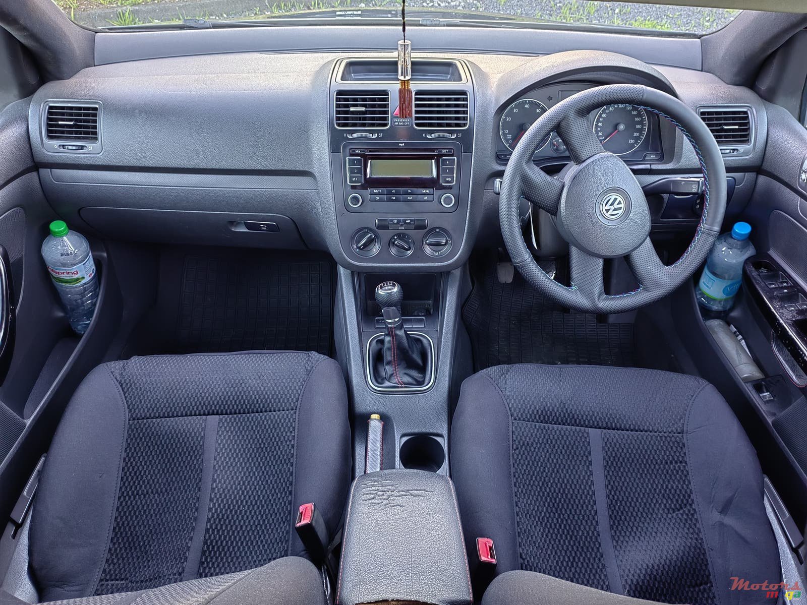 2005' Volkswagen Golf GTI photo #7