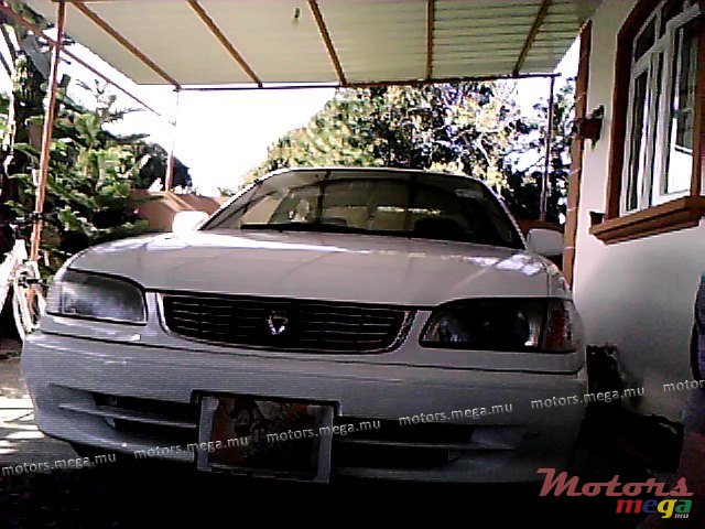 1998' Toyota Corolla XE Saloon photo #1